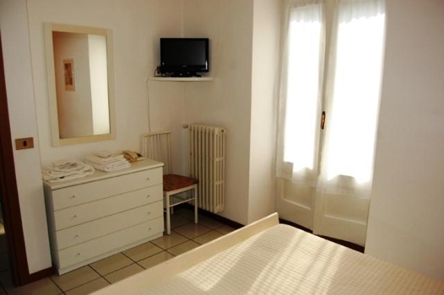 Albergo Del Cacciatore Cremeno Стая снимка