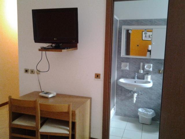 Albergo Del Cacciatore Cremeno Екстериор снимка